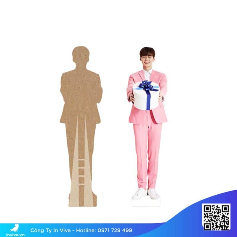 in standee mô hình quảng cáo