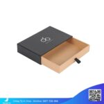 Hộp giấy đựng quần áo