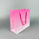 Xưởng in túi giấy đựng mỹ phẩm theo yêu cầu cao cấp, giá rẻ