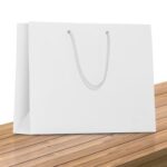 Xưởng in túi giấy kraft trắng, túi giấy trắng có quai theo yêu cầu giá rẻ