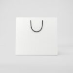 Xưởng in túi giấy kraft trắng, túi giấy trắng có quai theo yêu cầu giá rẻ