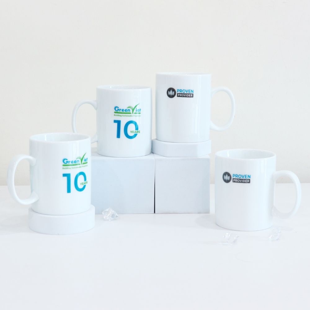 Dịch vụ in ly sứ quà tặng theo yêu cầu, giá chỉ từ 40.000đ - Inviva.vn