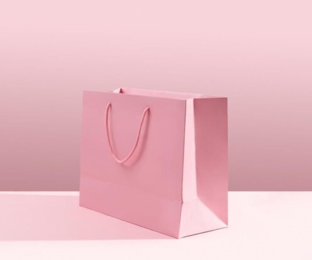 Xưởng in túi giấy hồng theo yêu cầu, giá rẻ tại HCM