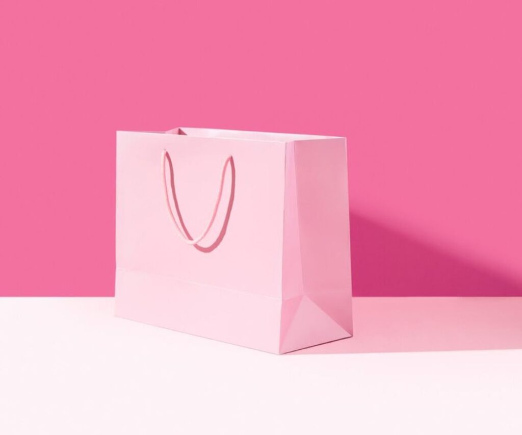 Xưởng in túi giấy hồng theo yêu cầu, giá rẻ tại HCM