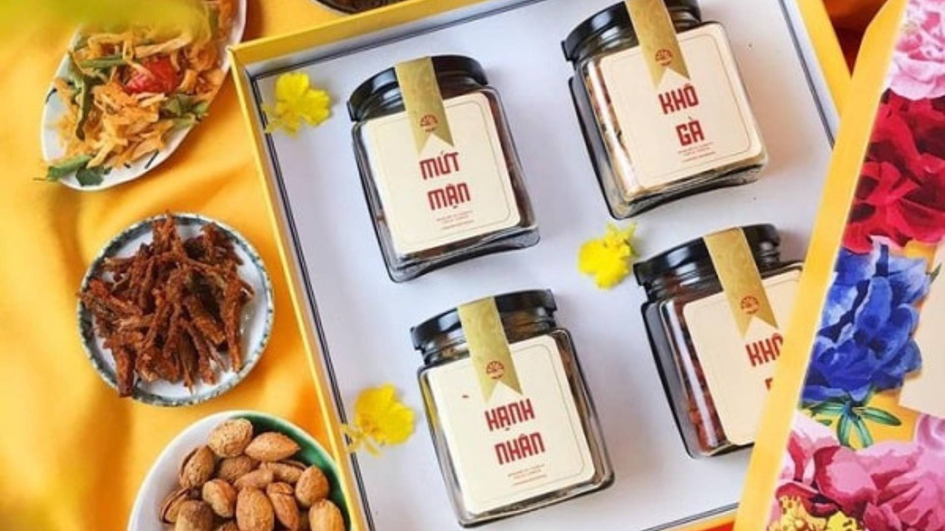 Mẫu tem dán hộp bánh, set quà tặng minh họa