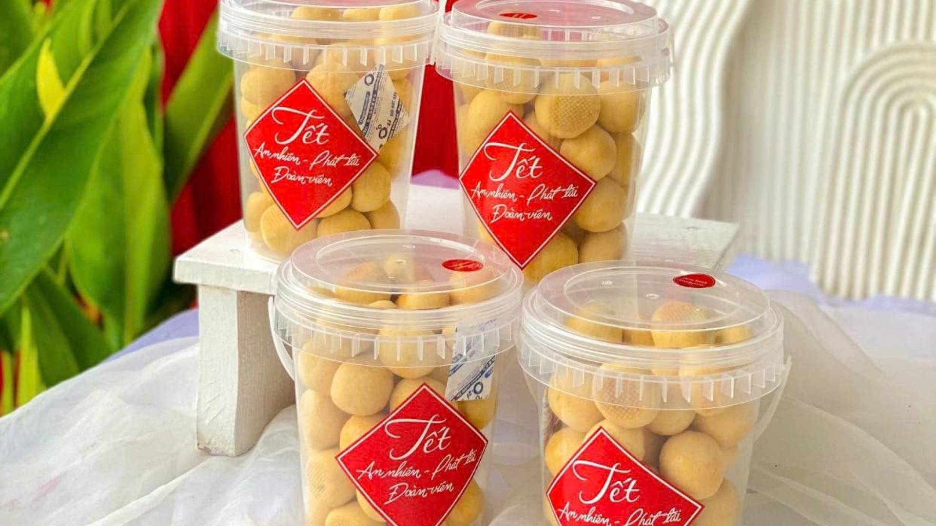 Mẫu tem nhãn dán hộp bánh tròn