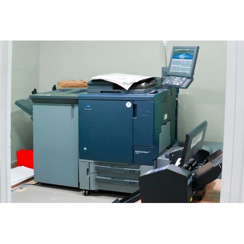Inviva sở hữu máy in kỹ thuật số, giúp in tem nhanh chóng, phù hợp với những đơn hàng gấp
