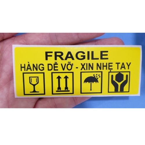 Giá in tem hàng dễ vỡ tại In Viva chỉ từ 200 đồng/tem