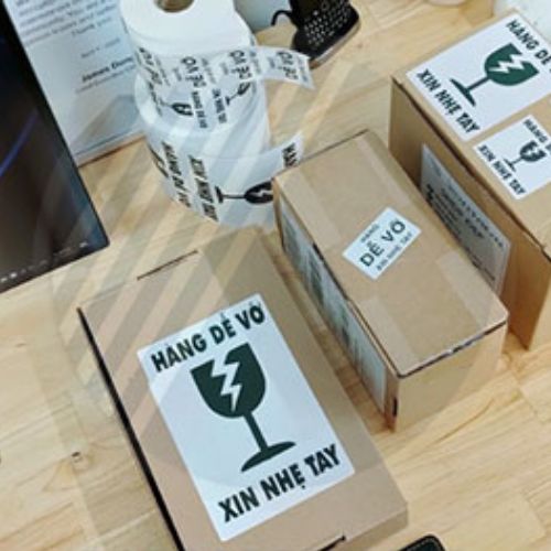 Các mẫu tem nhãn hàng dễ vỡ tham khảo
