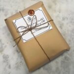 Hình ảnh tem dán hộp quà