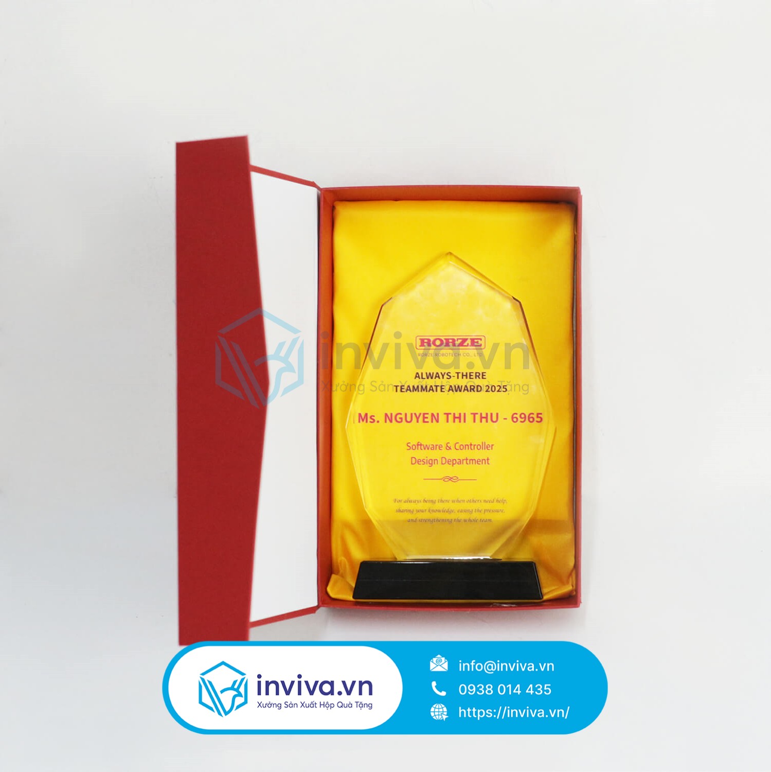 Giá sản xuất hộp nắp nam châm tại In Viva chỉ từ 25.000đ Giá sản xuất hộp nắp nam châm tại In Viva chỉ từ 25.000đ