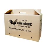 Hình ảnh thùng carton đựng gà