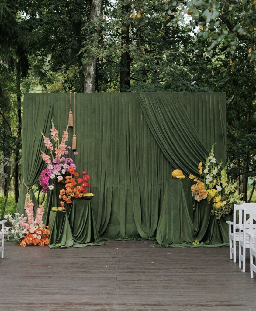 Backdrop đám cưới ngoài trời thiên nhiên