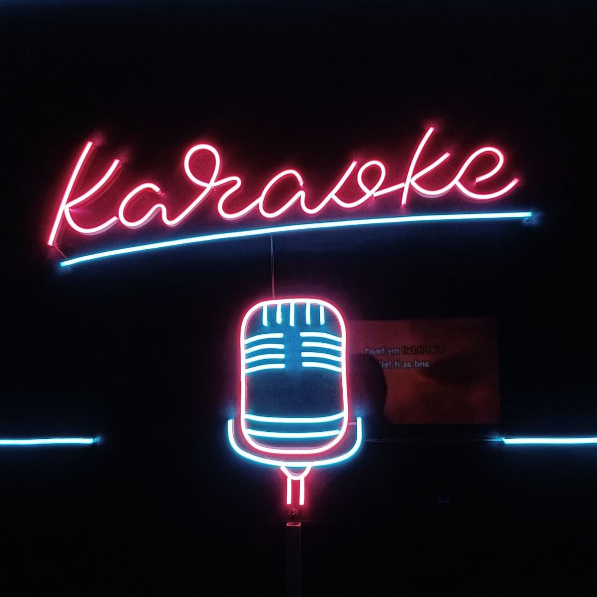 Chữ karaoke thiết kế cho sân khấu